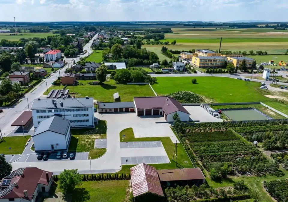 Bal Kwiatowy w Krępie: integracja, taniec i wybór Króla Balu