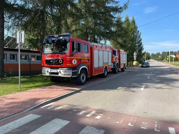 Pożar ścierniska w Pytowicach – strażacy z Kamieńska i Gomunic ugasili ogień