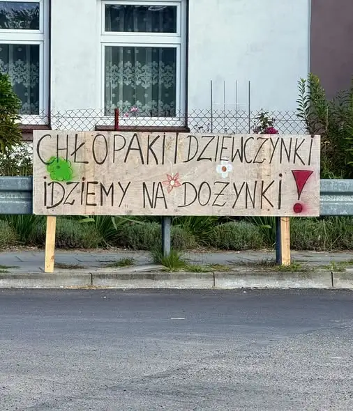 Dożynkowe witacze w gminie Masłowice – mieszkańcy zachwycają kreatywnością