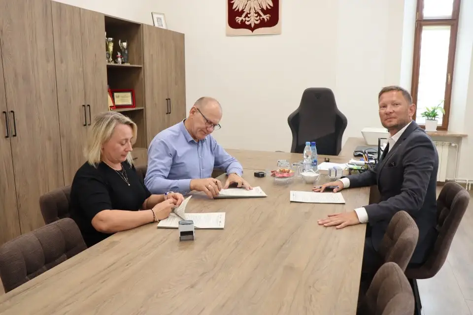 Gmina Gidle unowocześnia sieć wodociągową – podpisano umowę na inteligentny monitoring