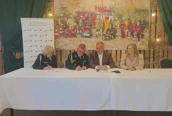 OSP Dobryszyce podpisało umowę na wsparcie z budżetu województwa łódzkiego