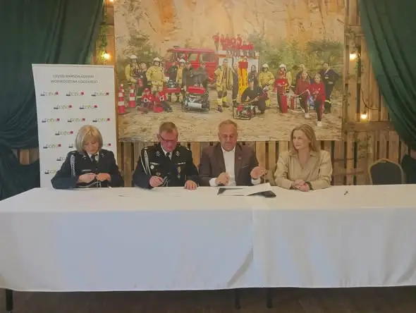 OSP Dobryszyce podpisała umowę na wsparcie z Urzędem Marszałkowskim