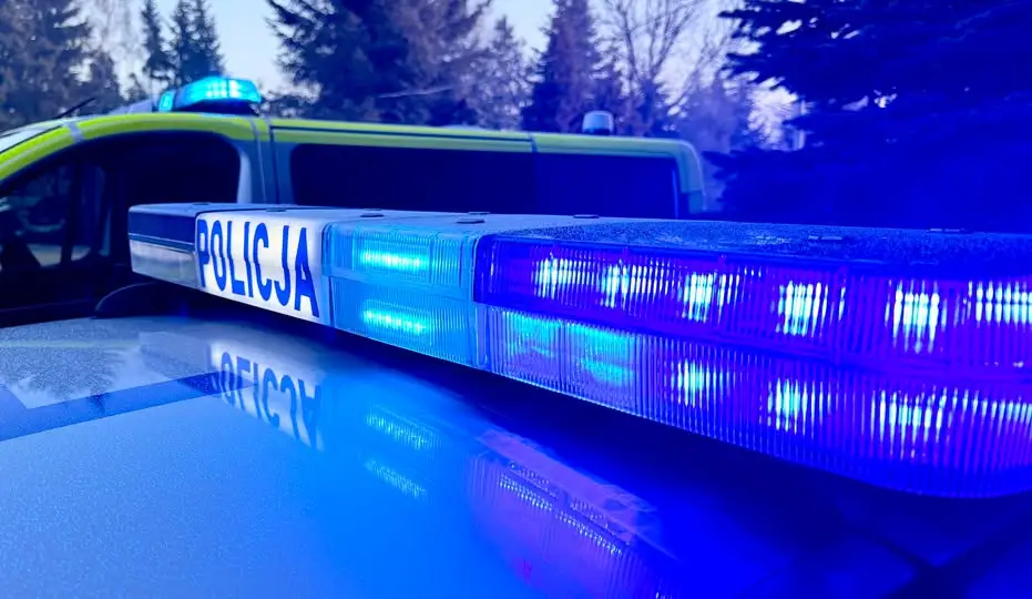 76-latkowie zgubili się w lesie podczas grzybobrania. Pomogli policjanci