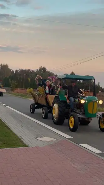 Gmina Lgota Wielka gotowa na Dożynki – korowód przeszedł przez wszystkie miejscowości
