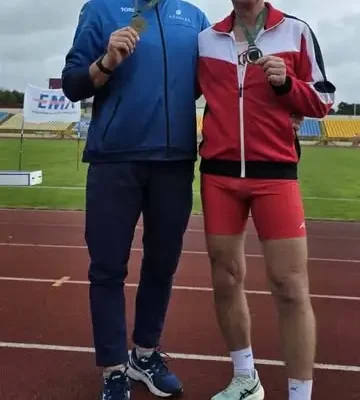 Piotr Płoskoński ze Strzałkowa z medalami Ligi Europy Masters w Kłajpedzie