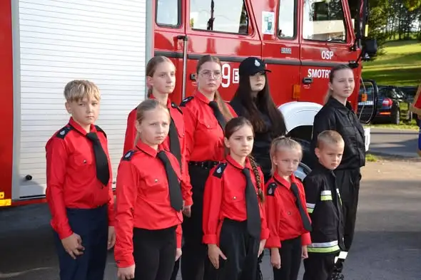 Nowy wóz bojowy dla OSP KSRG Smotryszów — przekazanie i poświęcenie