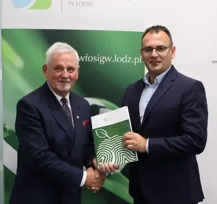 Gmina Lgota Wielka usuwa azbest z 46 posesji – umowa z WFOŚiGW podpisana