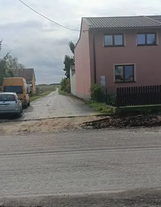 Utrudnienia w Lgocie Wielkiej: zamknięty wjazd przy Urzędzie Gminy
