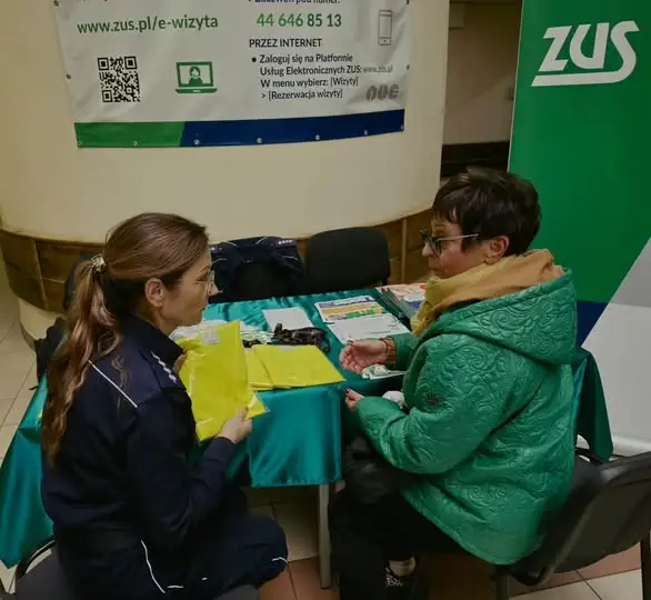Radomsko: policjanci uczyli seniorów, jak nie dać się oszukać