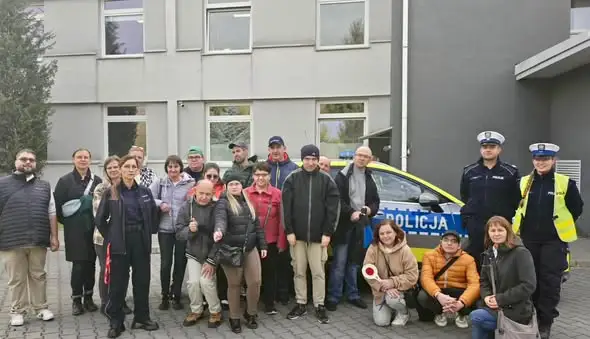 Podopieczni stowarzyszenia z wizytą w radomszczańskiej komendzie policji